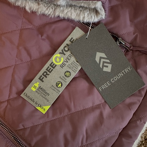 Free Country Women's Cloud Lite Reversible Faux Fur Jacket - Picture 10 of 11